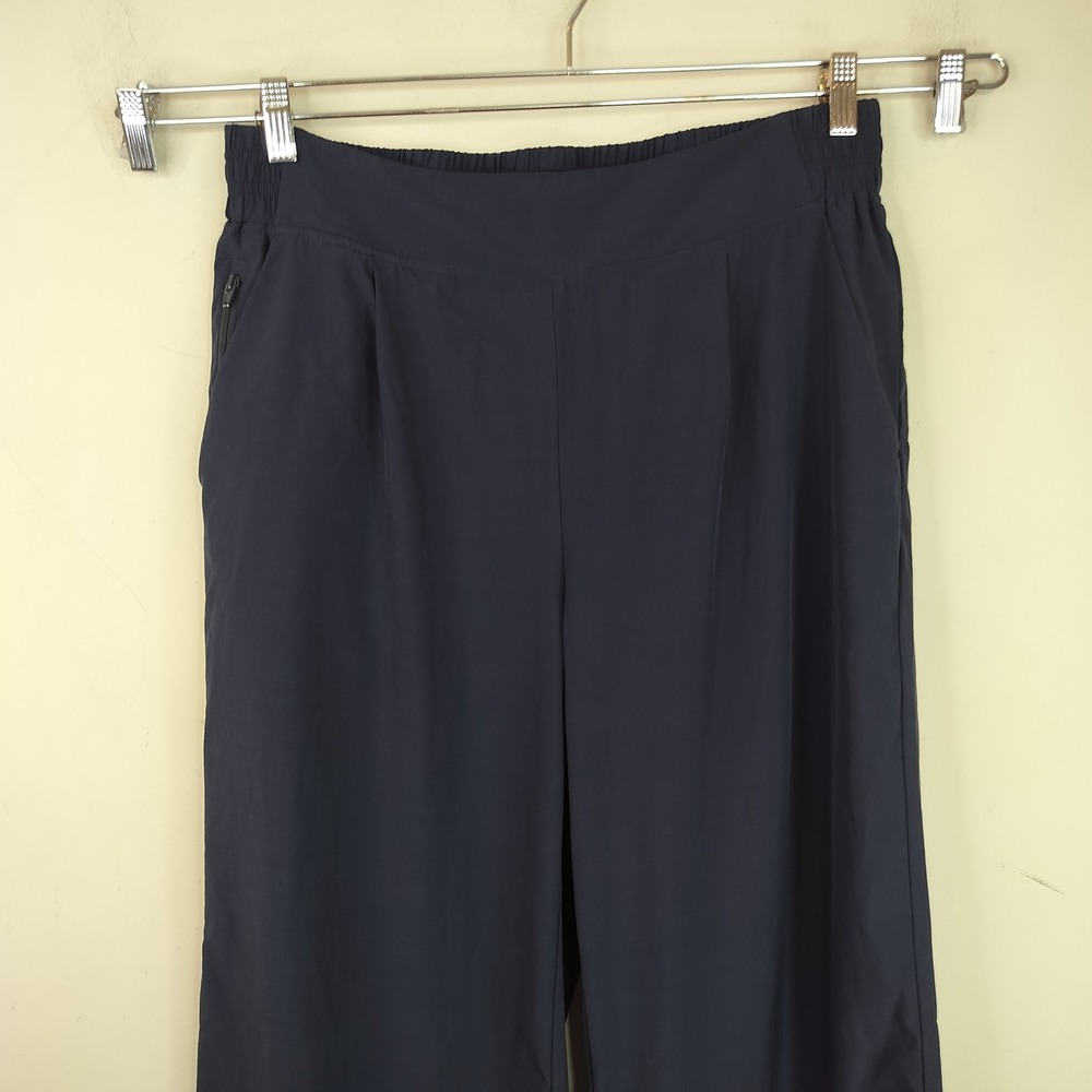 Quince Performance Tech Wide Leg Crop Pant Large Womens Athletic Black Woven - Picture 3 of 10